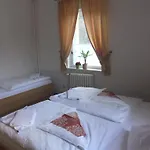 Zur Edlen Krone