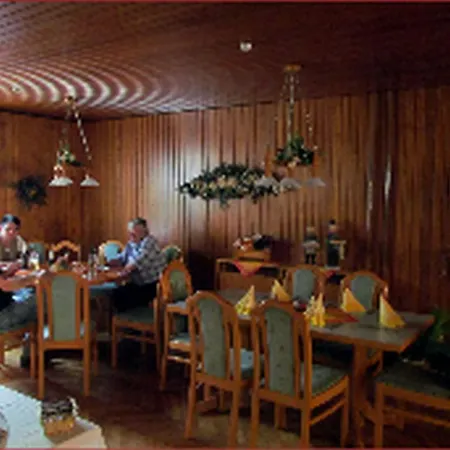 Hotell Zur Edlen Krone *