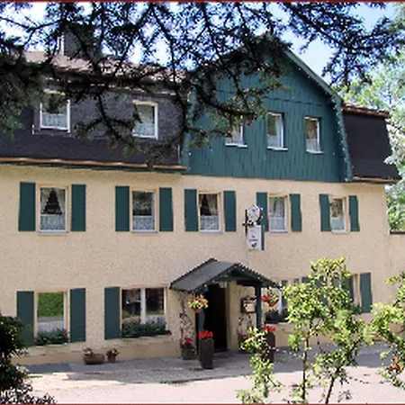 Hotell Zur Edlen Krone *