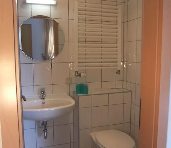 Hotel Zur Edlen Krone *